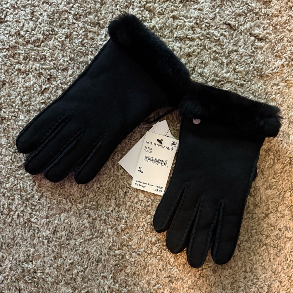 UGG Sheepskin Black Fur-Trimmed Gloves